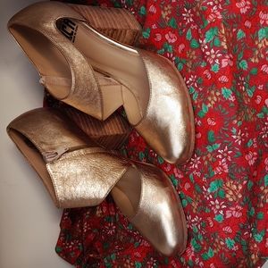 Victoria Luz 's Fortress of Inca Gold Platform Heels